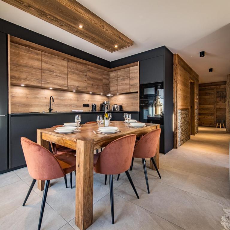 Appartement Haut de Gamme neuf avec terrasse de 60m2 plein sud avec Jacuzzi - 8 personnes - App 101 - Appartement 3 Chambres Premium avec Balcon - 16