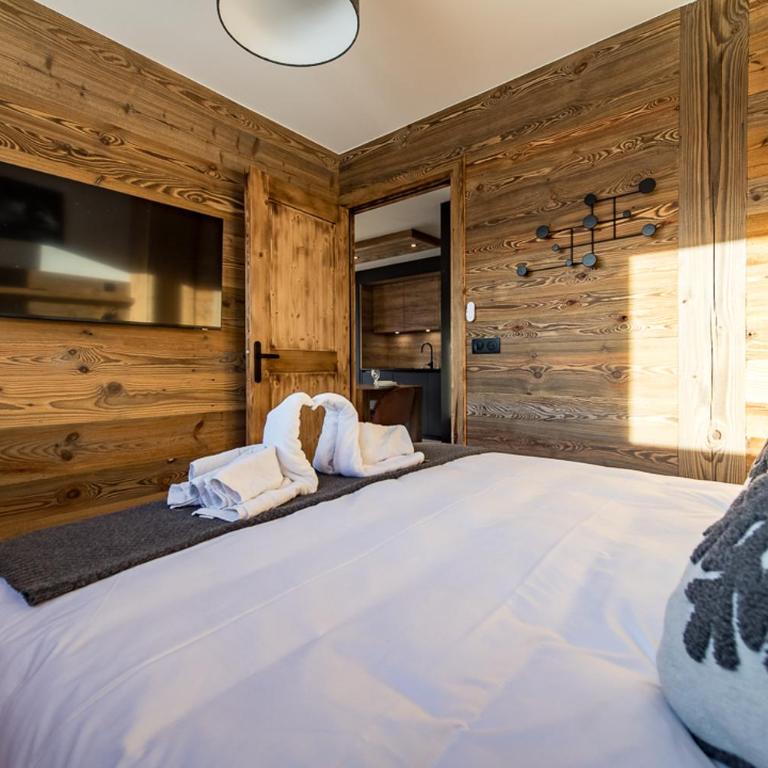 Appartement Haut de Gamme neuf avec terrasse de 60m2 plein sud avec Jacuzzi - 8 personnes - App 101 - Appartement 3 Chambres Premium avec Balcon - 27