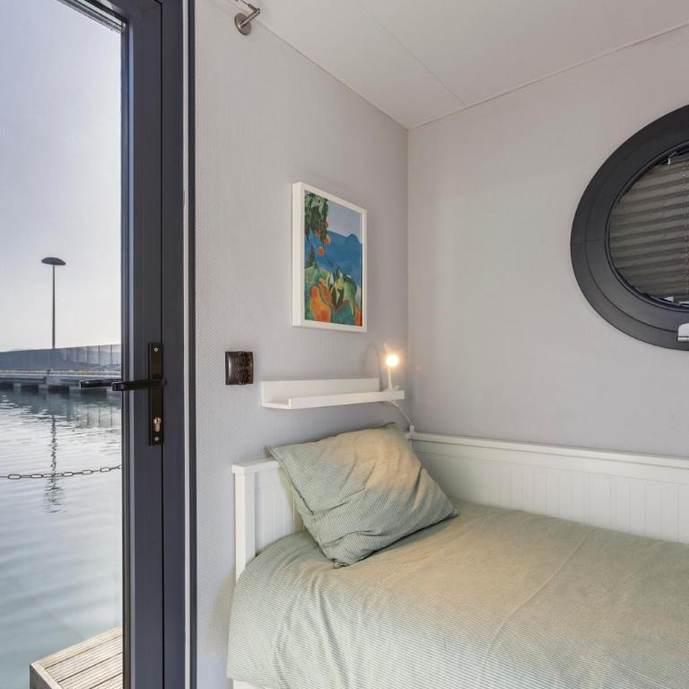 The Homeboat Company Sant'Elmo-Cagliari - Barca con 1 Cabina - 24
