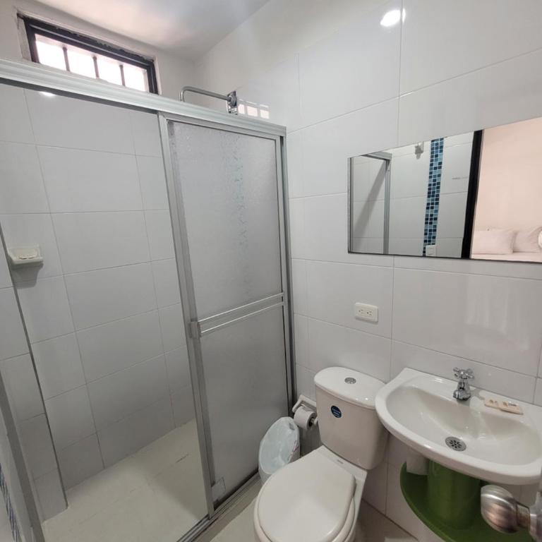 Hotel Capilla del sol - Habitación Cuádruple Estándar - 2