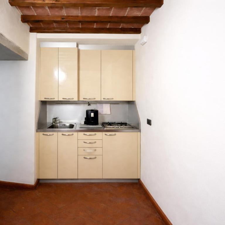 La Corte Del Re Suite & Rooms Arezzo - Deluxe Suite - 8