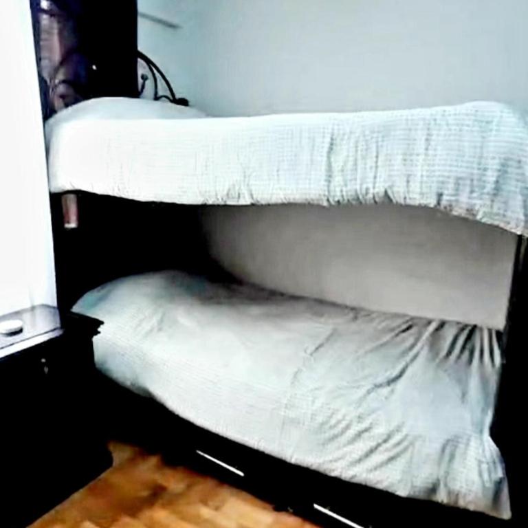 A centrally located apartment - Room #1584327601 - 1