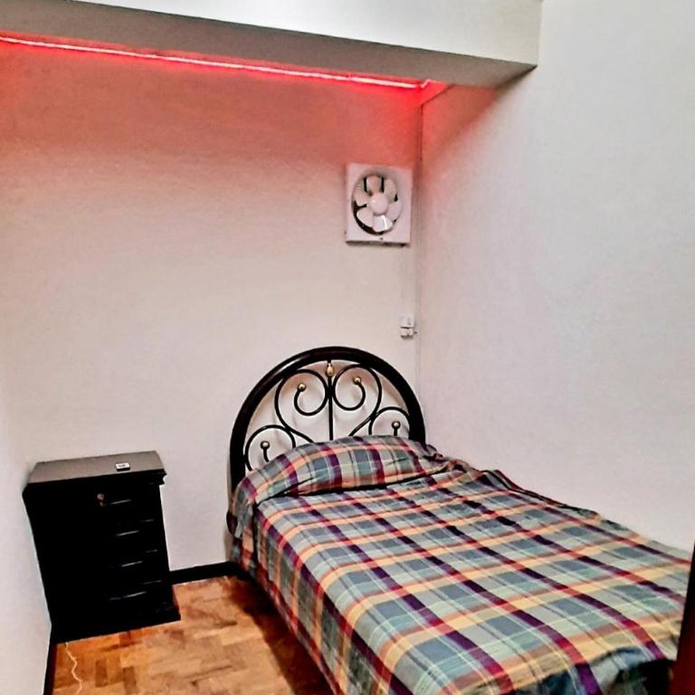 A centrally located apartment - Room #1584327601 - 8
