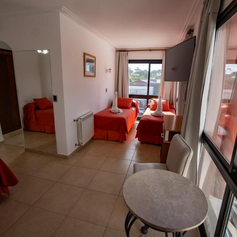 Atlantico Hotel - Family Room with Side Sea View - 10