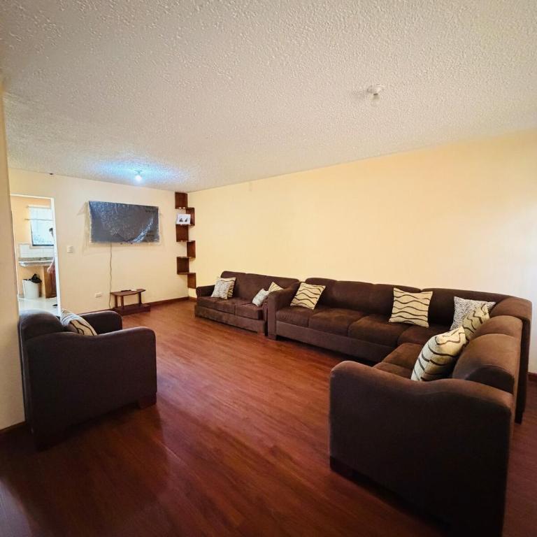 Family Home in an Excellent Location - Casa de 3 dormitorios - 1