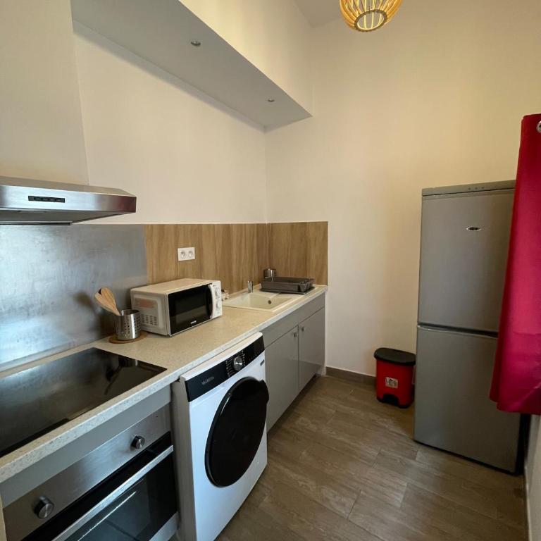 Location grand studio centre ville Isle sur la sorgue - One-Bedroom Apartment - 7