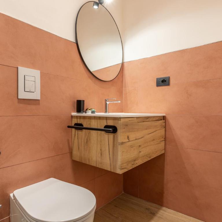 YCH-Ambra Apartments a San Giovanni - Camera Tripla - 20