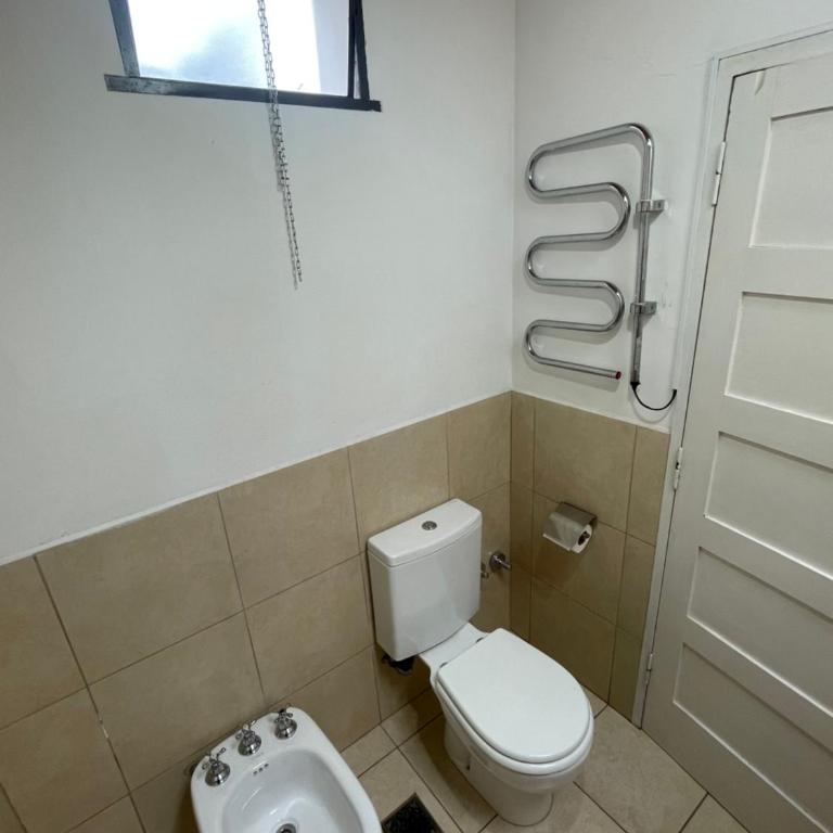 Alojamiento en el centro de Salta - Casaguemessalta - Three-Bedroom Vacation Home - 4