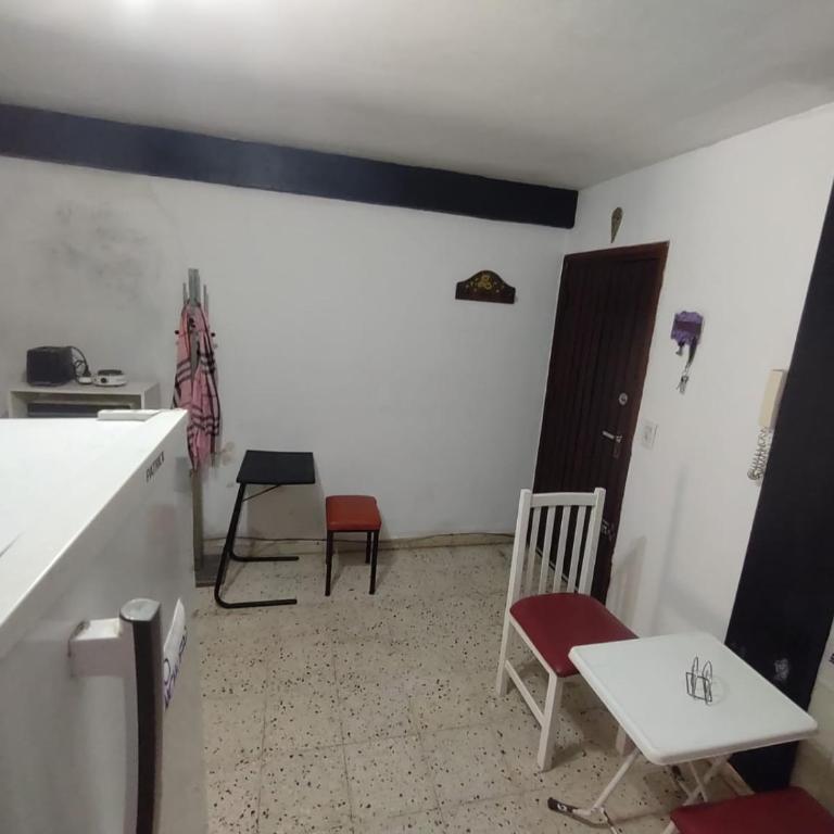 San Ber - One-Bedroom Apartment - 1