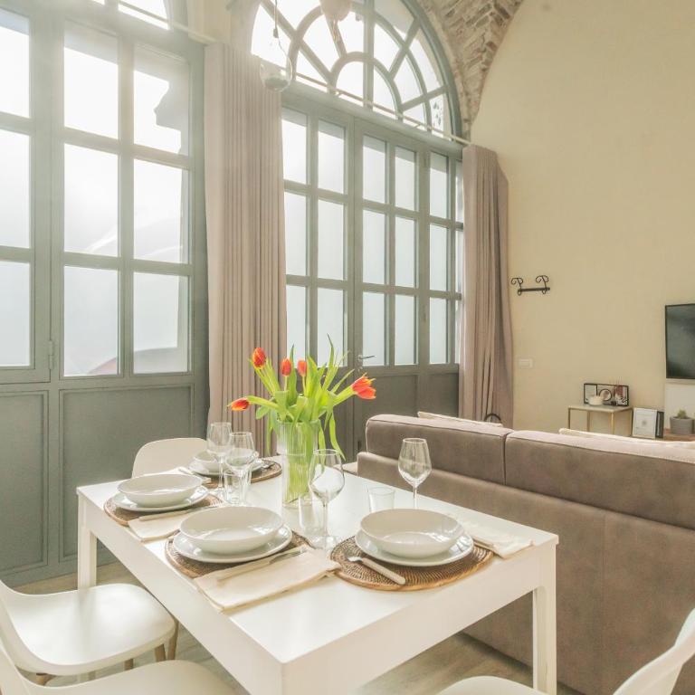 Romantic Escape city centre - Jacuzzi Parking - Appartamento - 2
