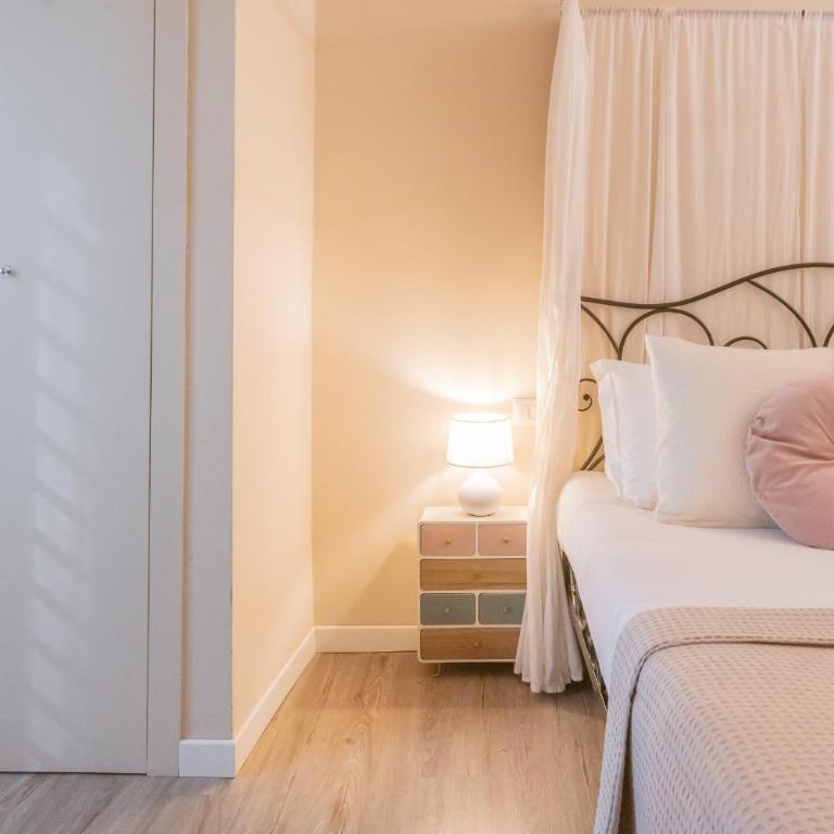 Romantic Escape city centre - Jacuzzi Parking - Appartamento - 24
