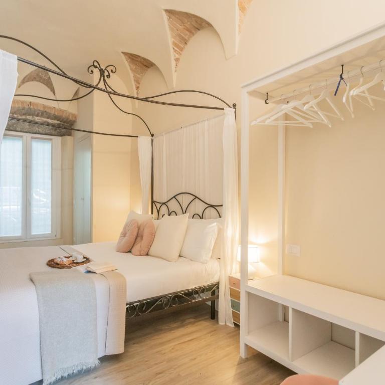 Romantic Escape city centre - Jacuzzi Parking - Appartamento - 38