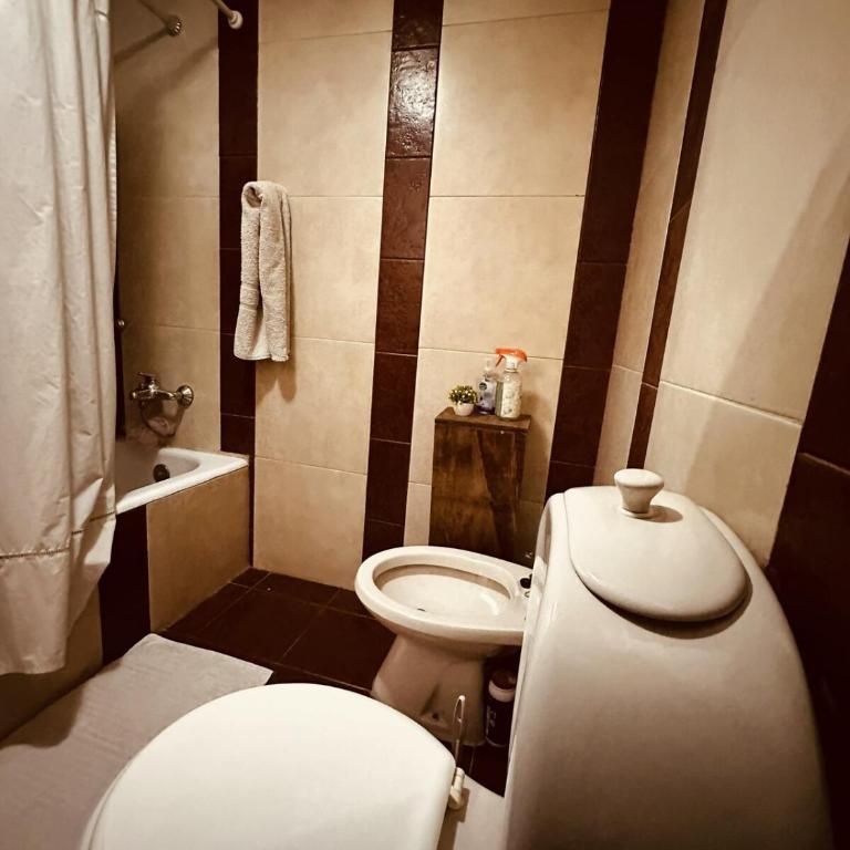 Encantador Chalet con Estilo y Garaje Privado - Casa de 2 dormitorios - 2