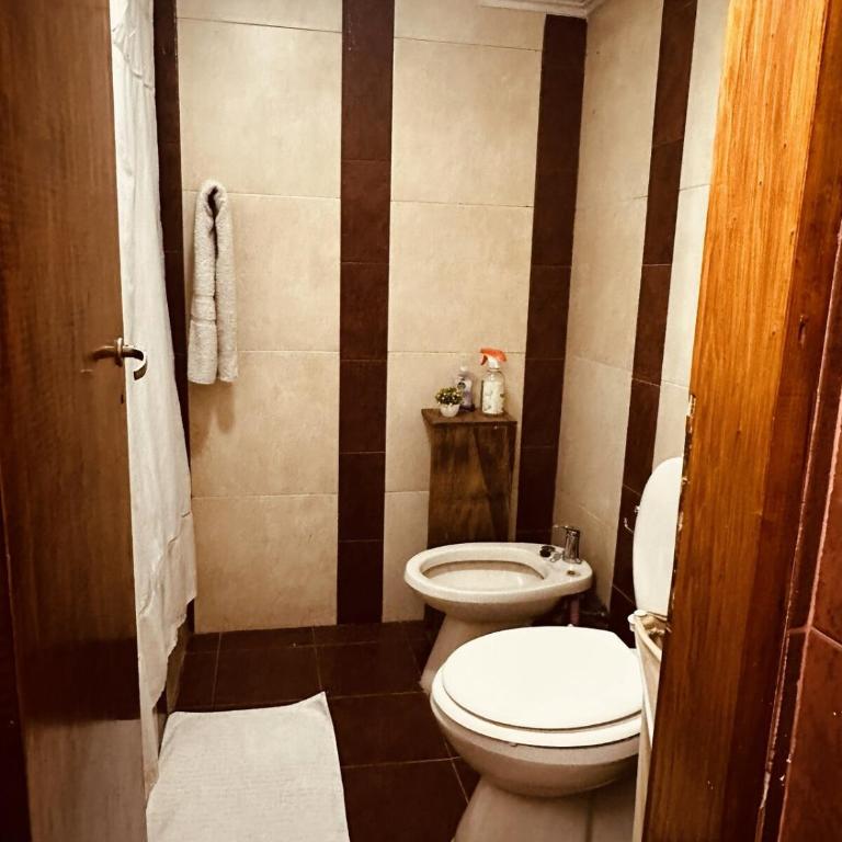 Encantador Chalet con Estilo y Garaje Privado - Casa de 2 dormitorios - 35