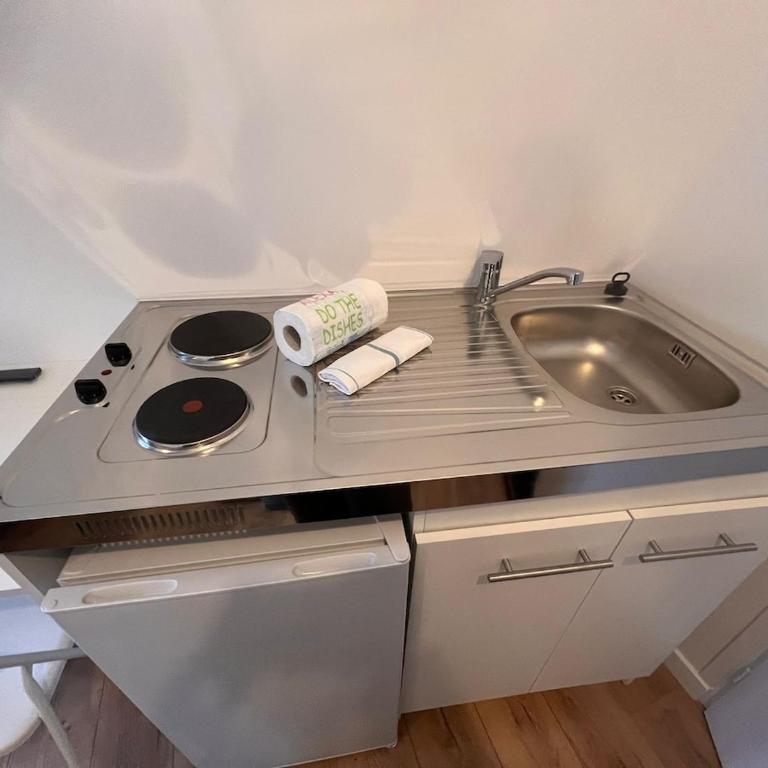 Maisons des Gemmes divisés en 9 studios - Appartement - 6