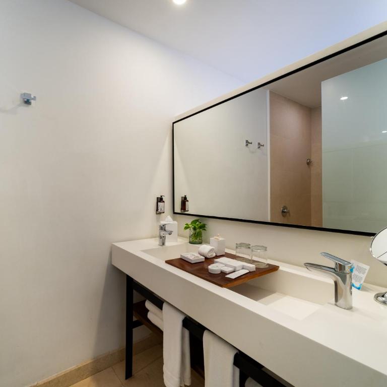 Nacar Hotel Cartagena, Curio Collection by Hilton - Habitación Doble Superior con vistas - 2 camas dobles - 4