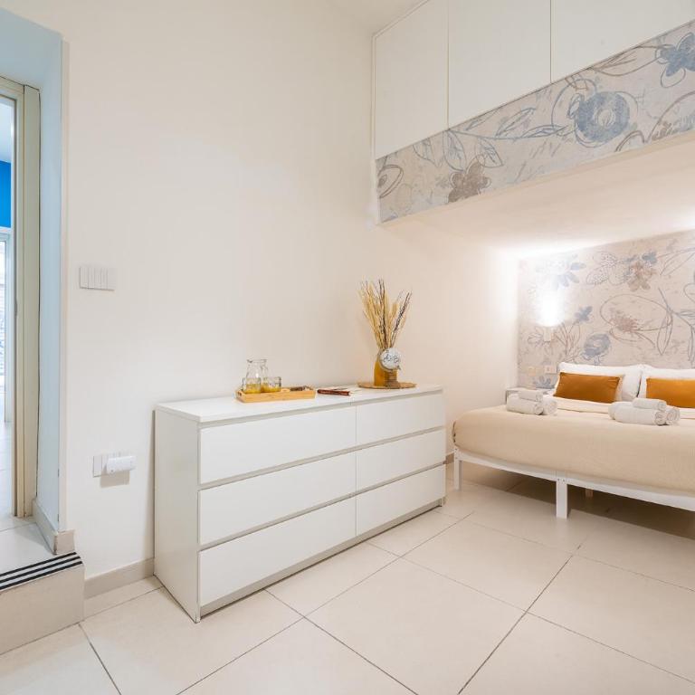 Blue Nest - One-Bedroom Apartment - 5