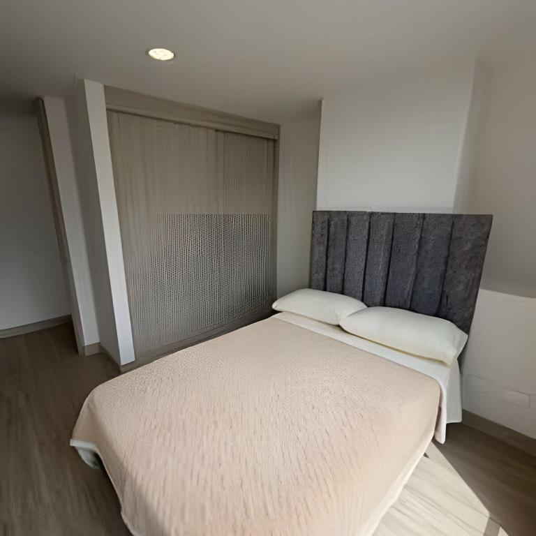 Cozy and Modern – Stratum 6 - Two-Bedroom Apartment - 5