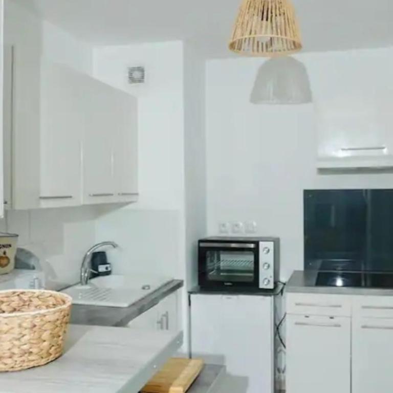 Charmant grand studio avec garage - Studio mit Balkon - 5