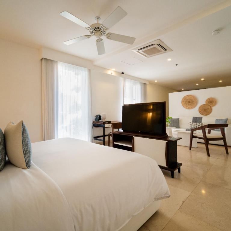 Nacar Hotel Cartagena, Curio Collection by Hilton - Suite Junior Deluxe con cama extragrande y vistas al jardín - 7