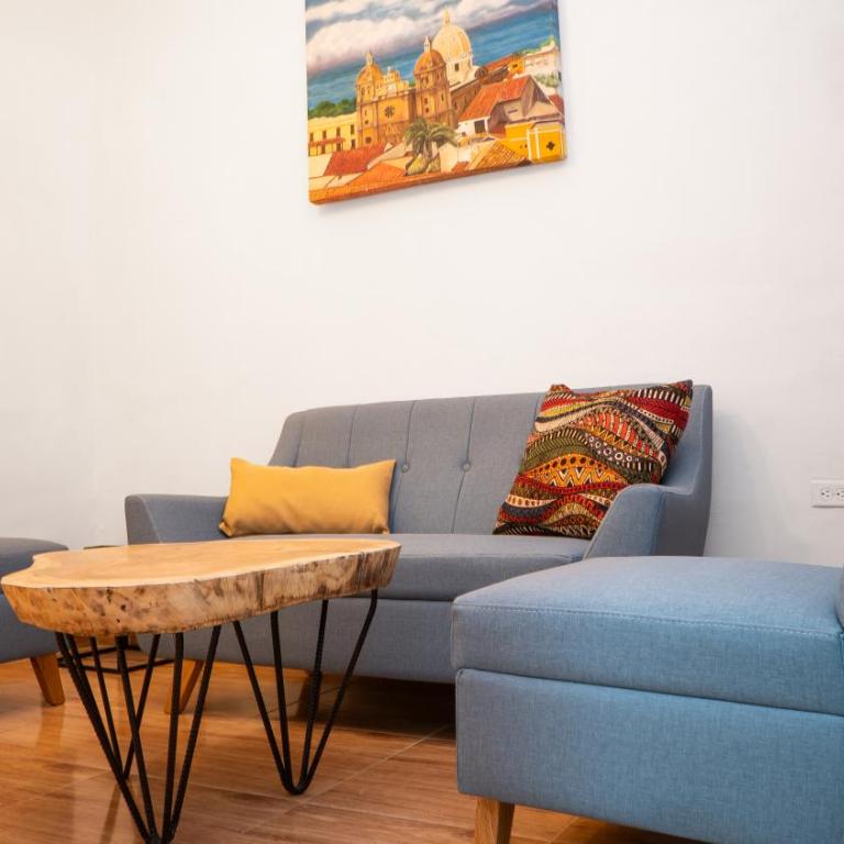 Casa Quero 915 4BR House Old City rooftop jacuzzi AC full Wifi - Four-Bedroom House - 10