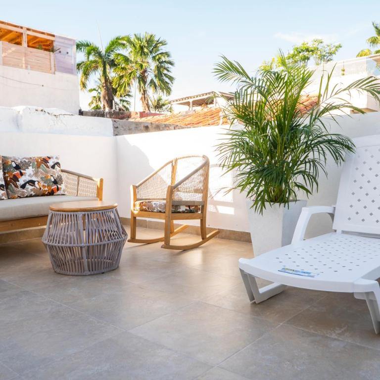 Casa Quero 915 4BR House Old City rooftop jacuzzi AC full Wifi - Four-Bedroom House - 7