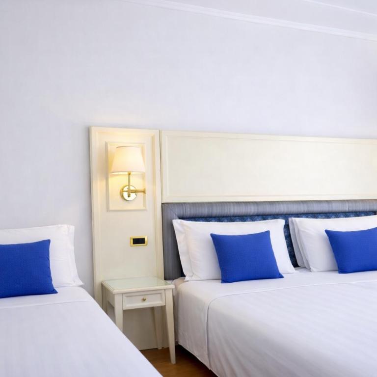 Hotel President Venezia - Standard Triple Room - 15