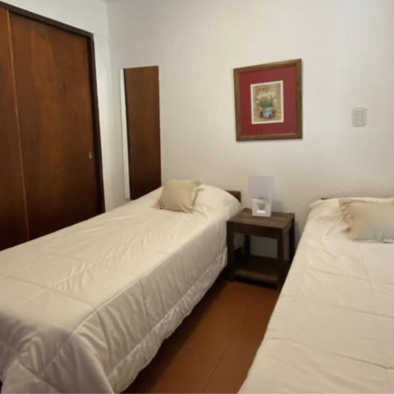 DUT Bariloche - Apartamento de 1 dormitorio con jardín - 9