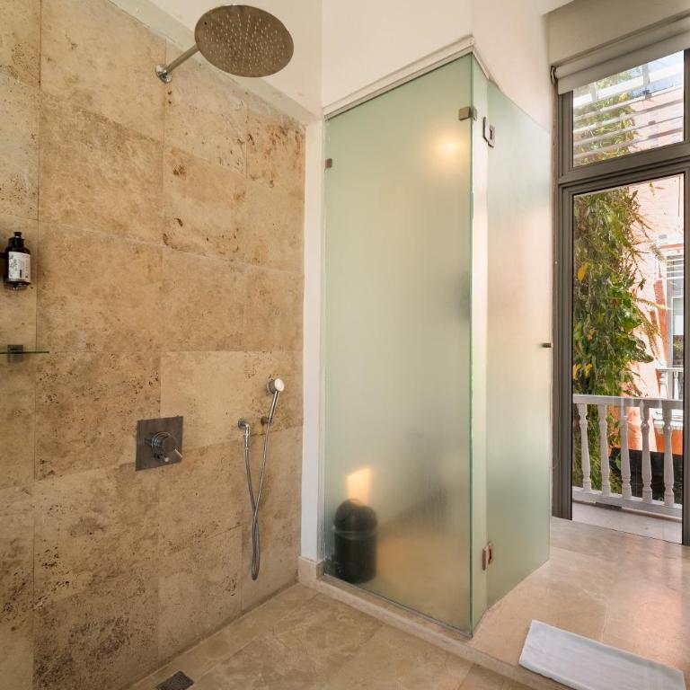 Nacar Hotel Cartagena, Curio Collection by Hilton - Suite Junior con cama extragrande y vistas al patio - 4
