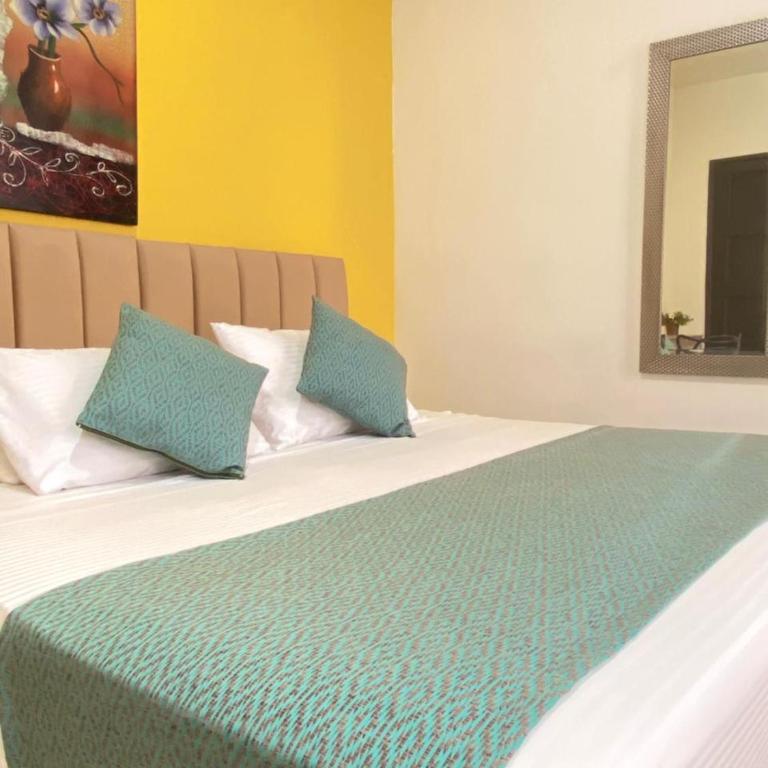 HOTEL CATALUÑA - SOLUCIONES HOTELERAs - King Room - 2