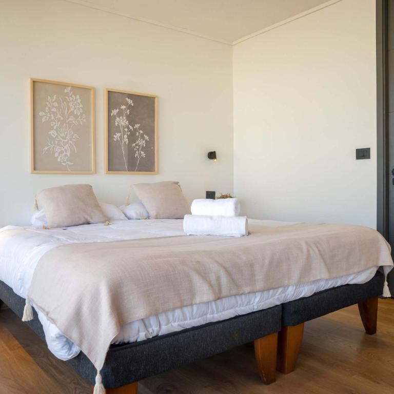 Stylish 2BR Retreat in Central Las Condes Oasis - Apartment - 11