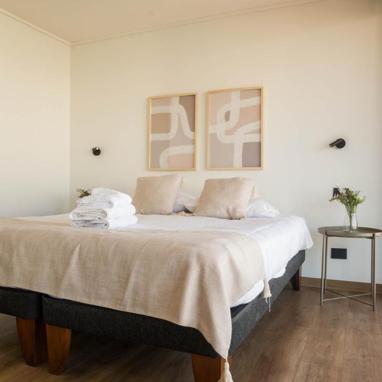Stylish 2BR Retreat in Central Las Condes Oasis - Apartment - 16