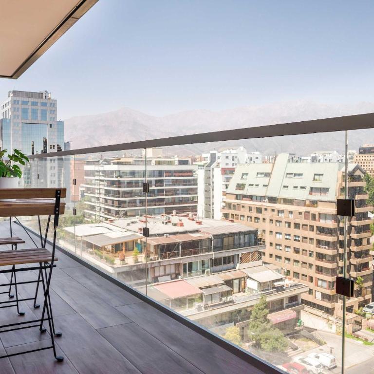 Stylish 2BR Retreat in Central Las Condes Oasis - Apartment - 6