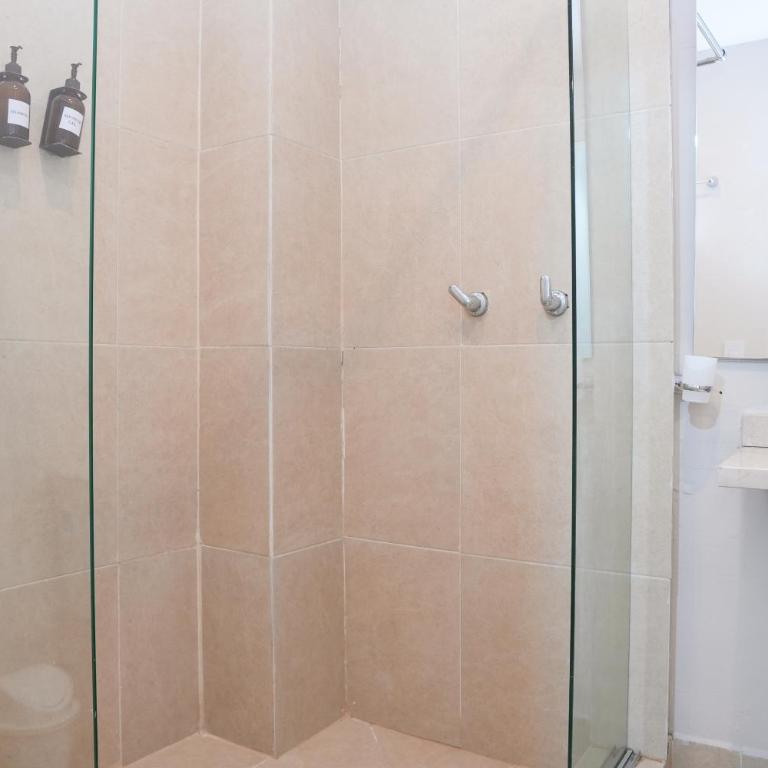 Casa Badillo 3 4br LUXURY ROOFTOP oldcity AC jacuzzi hottub wifi - Apartment - 24