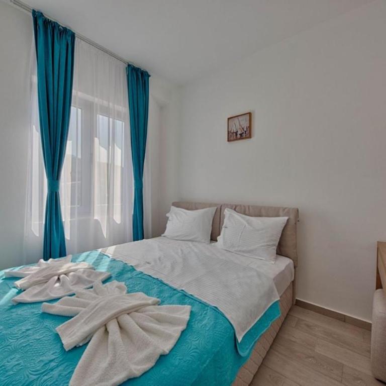 Mir i More - One-Bedroom Apartment - 5