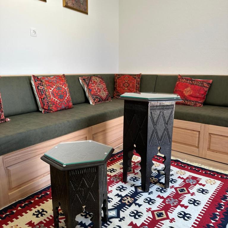 Apartments Uno - Four-Bedroom House - 6