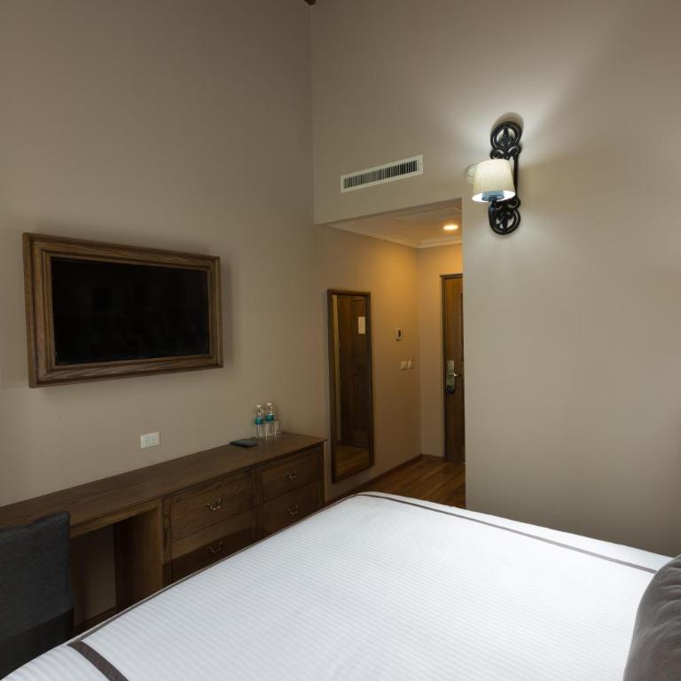 Historico Central Hotel - Double Room with Balcony - 22