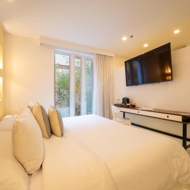 Nacar Hotel Cartagena, Curio Collection by Hilton - Habitación con cama extragrande. - 3