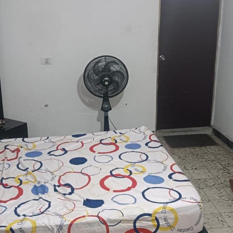 Habitación Comoda y Amplia en soledad - Habitación Individual - 1
