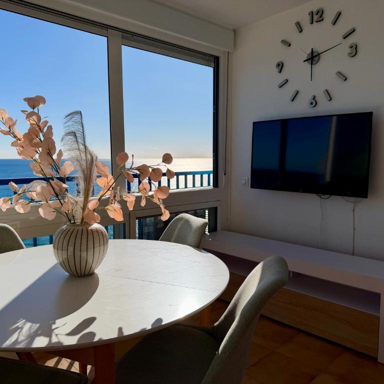 Seafront Apartment with Private Free Parking - Apartamento de 1 dormitorio con vistas al mar - 10