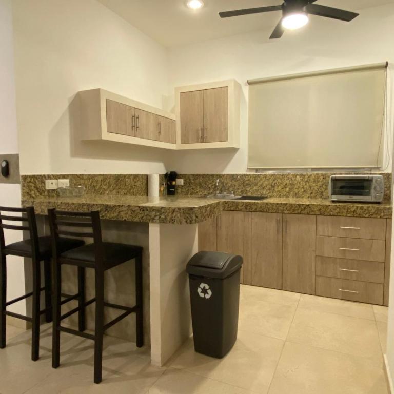 Departamentos Reyvaj - Family Room - 21