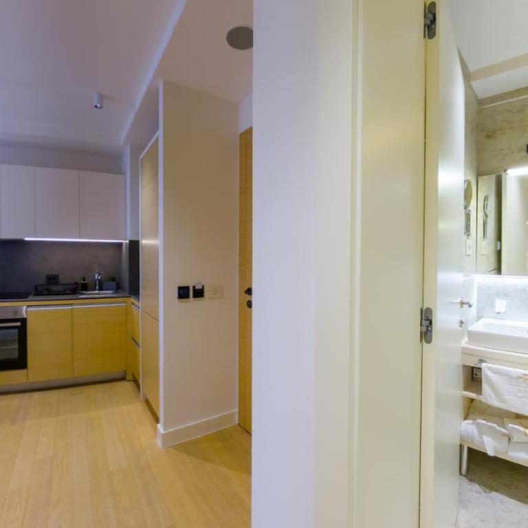 Zepterme Harmony - Deluxe One-Bedroom Apartment - 19