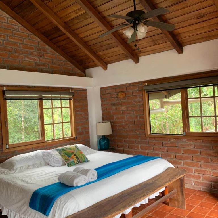 La Casa del Rio B&B - King Room with Balcony - 2