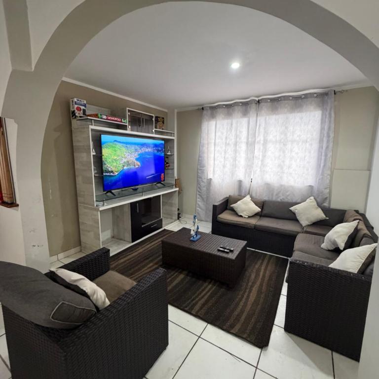 Casa de playa - Three-Bedroom House - 29
