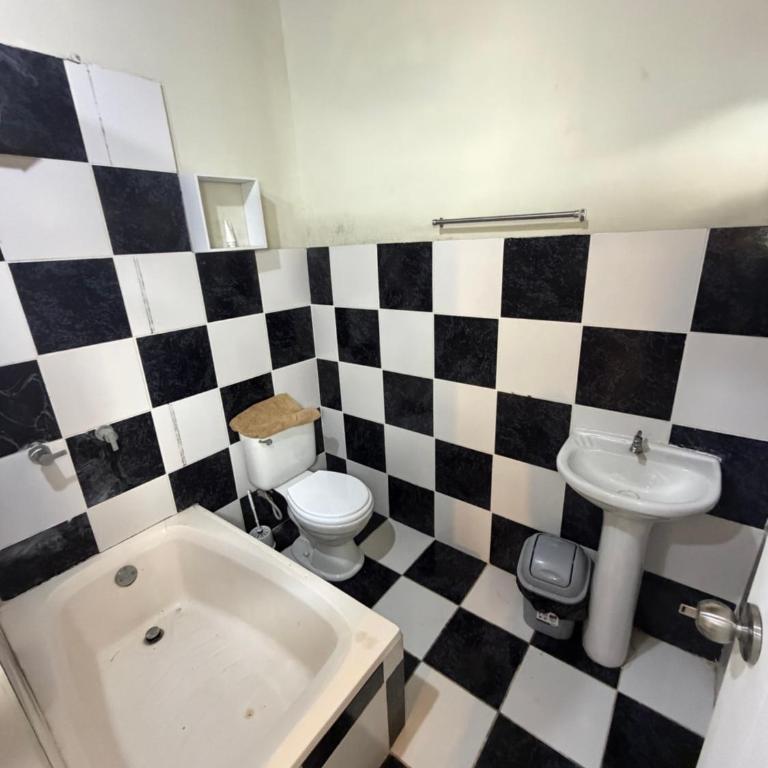 Casa de playa - Three-Bedroom House - 34
