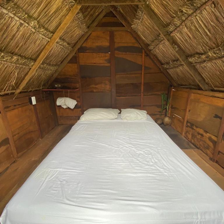 Hostalito Lahar - Habitación con cama grande y vistas al jardín - 4