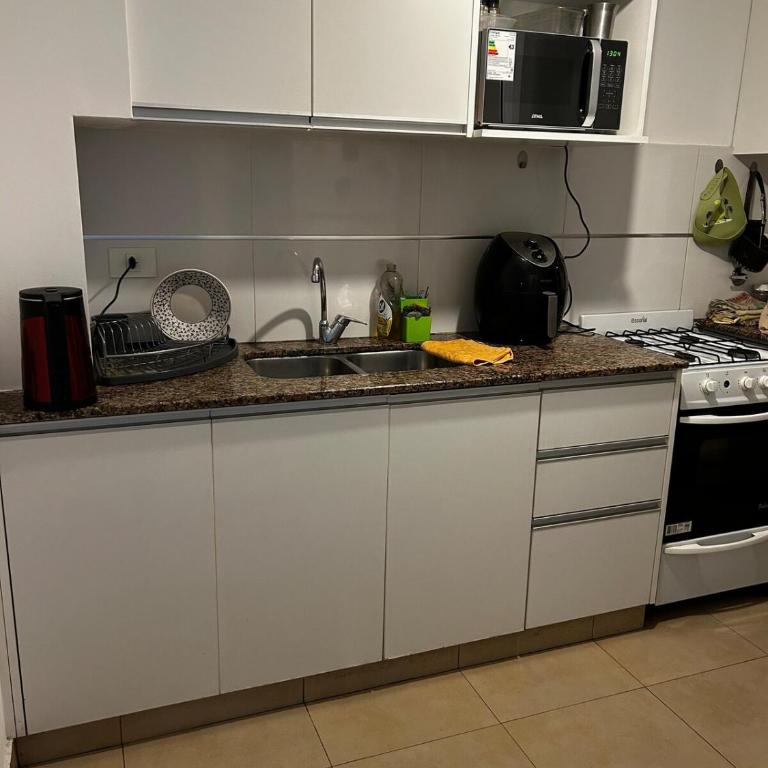Alojamiento temporario dpto Bajo la Viña - Room #1584463701 - 1