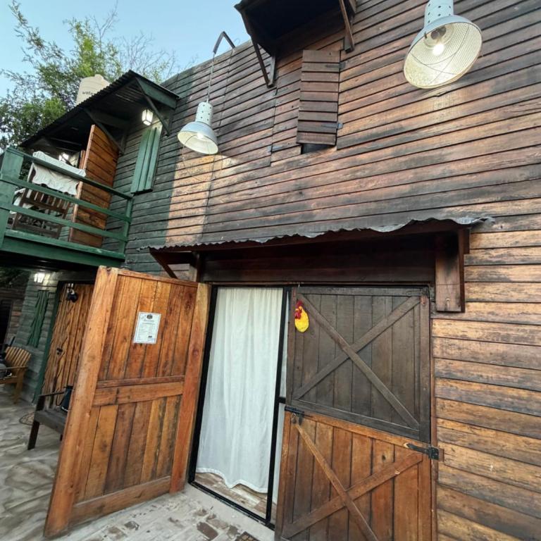 Lejano Uribe - Habitación Familiar - 3