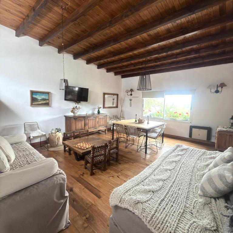Casa divina temporaria en Tafí Del Valle ,pleno centro - Six-Bedroom House - 7