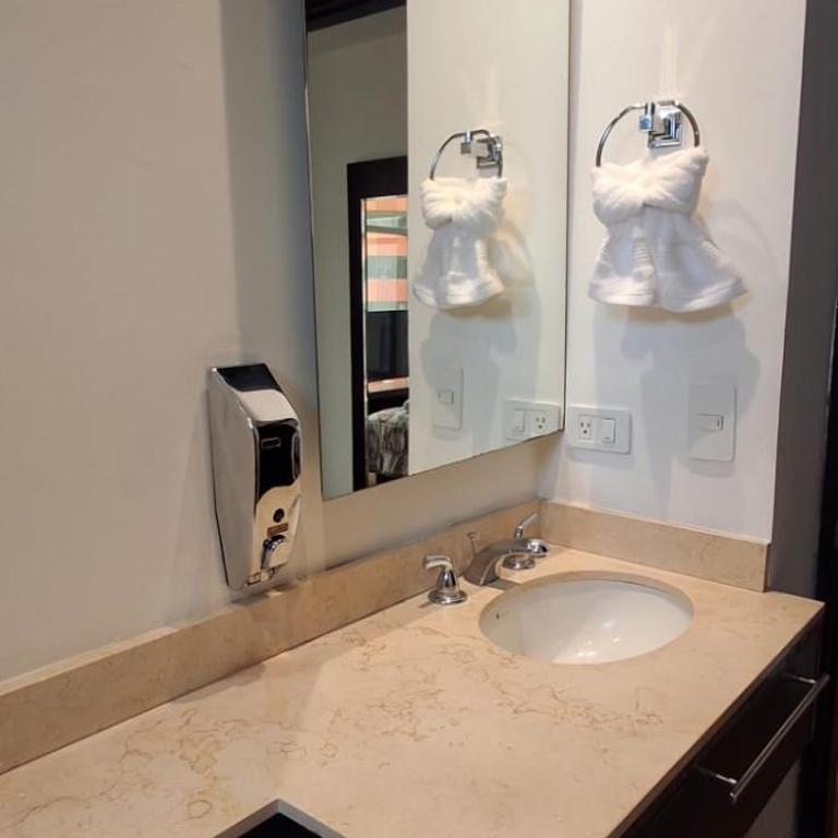 Penthouse lujo, Parque La Carolina, Piscina, parqueo 3 habitaciones - Apartamento de 3 dormitorios con piscina privada - 71